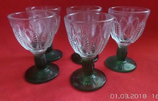 Vintage 5 Emerald Accent Cordial Wine Glasses With Green Stem