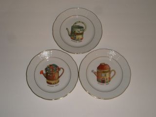 Godinger 1855 Email De Limoges 7.  5 " Dessert Plates Arrosoir Watering Cans Set 3