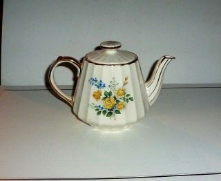 Price Vintage Sadler Tea Pot Ribbed W/ Yellow Roses England