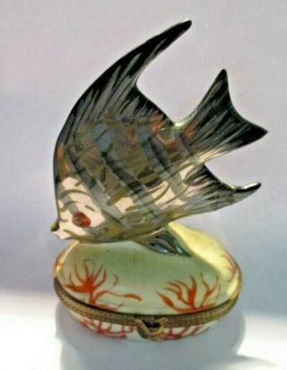 Vintage Hand Painted Limoges France Hinged Trinket Box W Figural Fish On Top