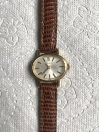 10k Rolled Gold Plate Bulova Vintage 1960s Ladies Women Oval Wrist Watch Runs