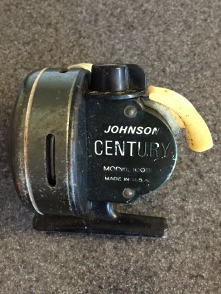 Johnson Century Model 100b Fishing Reel