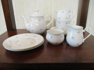 Laura Ashley " Cottage Sprig " Fine Bone China Tea Set For Two (made In England)