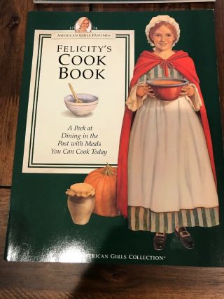 American Girl Pastimes Felicity ' s Cook Book And Craft BookPleasant Co vintage 2