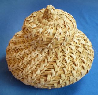 Lovely Hand Woven Art Piece Sweetgrass Basket With Lid Unique Swirling Pattern