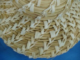 Lovely Hand Woven Art Piece SWEETGRASS BASKET With LID Unique Swirling Pattern 6