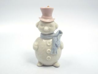 Lladro Figurine 5841 Snowman Ornament,  4 1/4 "