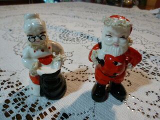 Vintage Christmas Salt And Pepper Shakers Mr.  & Mrs.  Santa Claus 1956 Kreiss