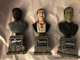 Universal Monsters Sideshow Collectibles Busts Frankenstein Dracula Wolfman