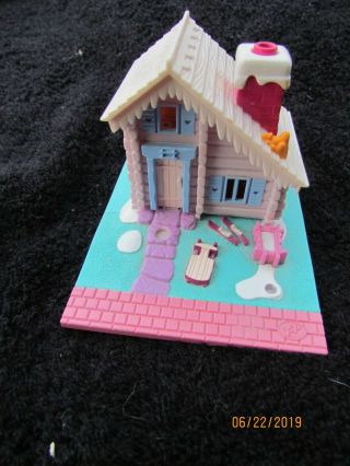 Bluebird Ski Lodge Miniature Playset Snow House Polly Pocket Toy Vintage 1993