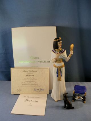 Lenox Porcelain 1990 Cleopatra The Legendary Princess Figurine W/ Factory Box