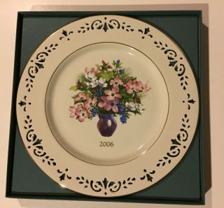 Lenox Colonial Bouquet Plate - North Carolina 2006 -