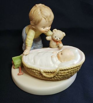Enesco Vtg Memories Of Yesterday 115363 Now He Can Be Your Friend,  Too 1988 Baby