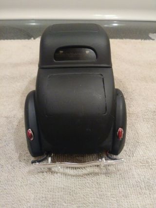 1936 Ford Coup Street Rod Monogram 1:24 Scale Model Car 3
