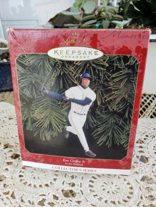 Hallmark Keepsake Ornament 1999 Ken Griffey Jr.  Seattle Mariners w/Box Baseball 5