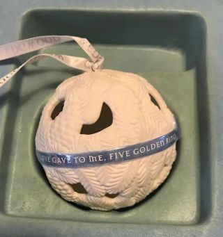 Wedgwood Christmas Ornament: The 5th Day Of Christmas 5 Golden Rings Box: Euc