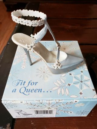 25489 " Snow Queen " Just The Right Shoe By Raine 2004 Ice Bl