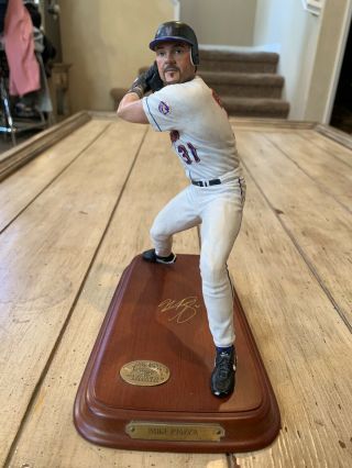 Danbury - Mike Piazza Figurine Collectable Statue York Mets Ny