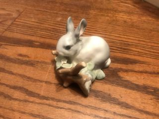 Lladro Porcelain Figurine Bunny Rabbit
