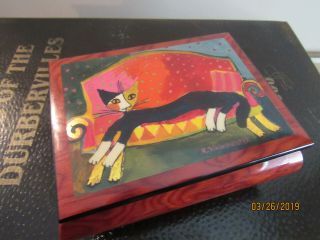 Ercolano Made In Italy Fine Wood Music Box - Cat " The Red Sofa " - Very Rare