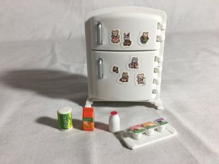 Calico Critters/sylvanian Families Vintage Fridge With Food