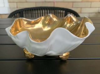 Vintage Hollywood Regency Gold White Ceramic Seashell Clam Shell Footed Dish