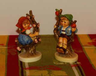 Hummel Figurines Apple Tree Boy And Girl,  142 And 141,  4 1/4 Inches Tall