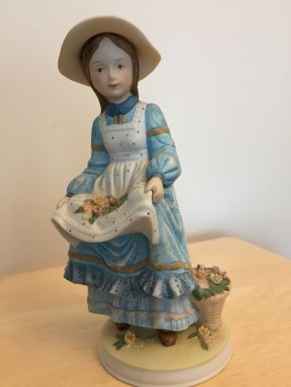 Vintage 1980 Holly Hobbie Figurine - Meadow Flowers - Limited Edition 7.  5”