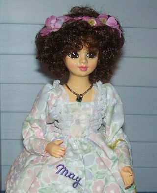 Vintage 1986 Brinns Musical Calendar Miss May Doll Plays Rose Garden 2