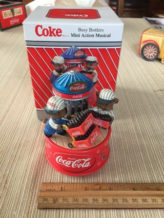 Coca - Cola Busy Bottlers Mini Action Musical " Buy The World A Coke " Enesco