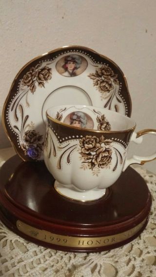 1997 Honor Society Tea Cup & Saucer Set W/ Wooden Stand Pre - Owned