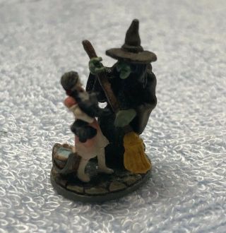 Olszewski Goebel Miniatures Dorothy And Wicked Witch