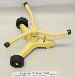 BETTER HOMES and GARDENS Lawn Sprinkler / Yellow Garden Tool / Vintage / NR 4