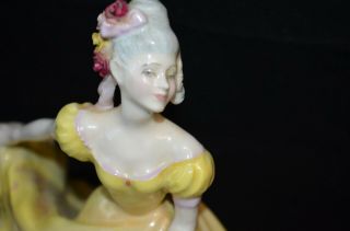 Royal Doulton England Ninette Pretty Lady Doll Figurine Hn2379 1970