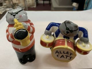 Vintage Clay Art Alley Cats Salt & Pepper Shakers - Cute