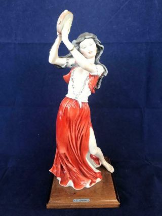 Fine Giuseppe Armani Figurine Gypsy Dancer Signed.