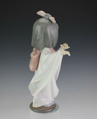 Retired LLADRO Spain Playing The Flute 6150 Geisha Girl Porcelain Figurine SMS 4
