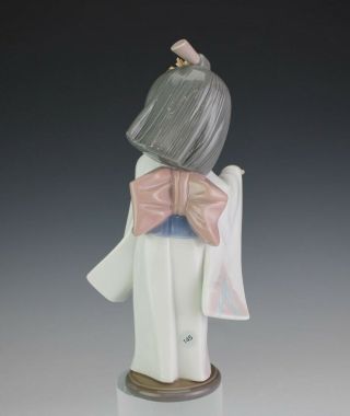 Retired LLADRO Spain Playing The Flute 6150 Geisha Girl Porcelain Figurine SMS 5