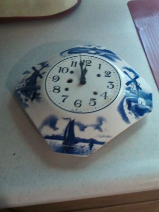 Vintage Dutch Scene Blue And White Clock Made In Usa No Key