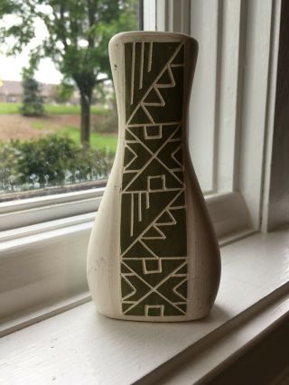 Vtg Mid Century Native American Sioux Indian Pottery/ Bud Vase 2