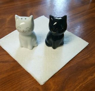 Cat Salt And Pepper Shakers Black And White 3 Inches Tall