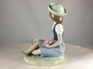 Lladro Porcelain Figurine Picking Flowers 1287 Girl Seated w/Basket of Flowers 4