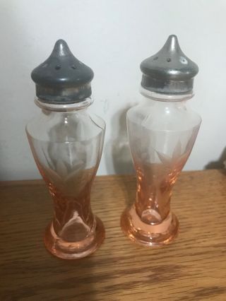 Vintage Pink Glass 4.  25 " Salt And Pepper Shakers With Etched Leaves