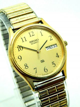 Vintage Seiko Quartz Mens Wrist Watch Gold Toned Water Resistant Model 8223 - 7109 2