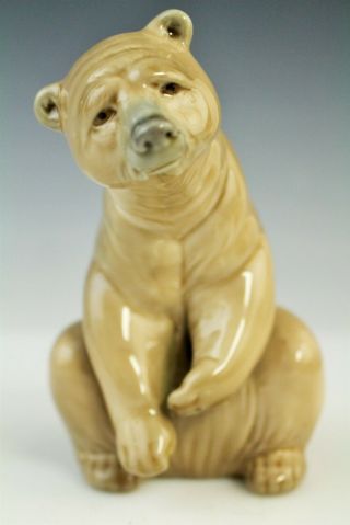 Vintage Signed Lladro 1208 Resting Brown Bear Spanish Porcelain Figurine