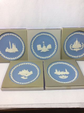 Set Of 5 Wedgwood Blue Christmas Plates 1970 - 1974 Made In England