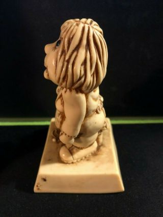 Russ Berrie & Co SILLISCULPT Figurine 9223 INSANITY is INHERITED Resin 1976 USA 4