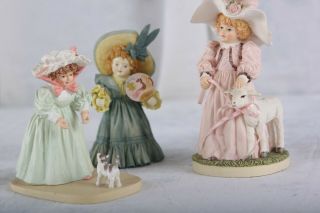 Porscelain Dolls Three Girls W/ Lamb And Cat