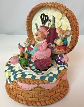 3 Mice In A Sewing Basket Animated Music Box Plays 