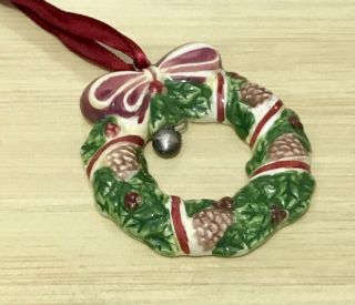 Longaberger Holiday Wreath Tie On